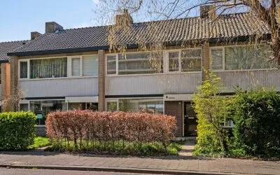 Tussenwoning te koop: Zorgvlietstraat 94, Ypelaar Breda
