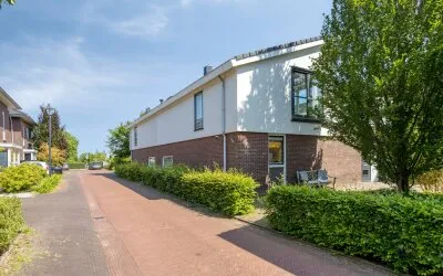 Tussenwoning te koop: Zoutershof 38, Roelofarendsveen Roelofarendsveen