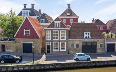 Tussenwoning te koop: Zoutsloot 10, Harlingen