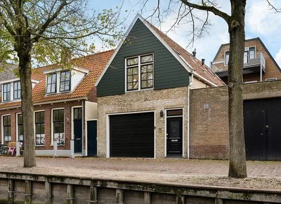 Tussenwoning te koop: Zoutsloot 12B, Binnenstad Harlingen