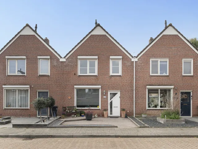 Tussenwoning te koop: Zoutziedersdreef 8, Tholen