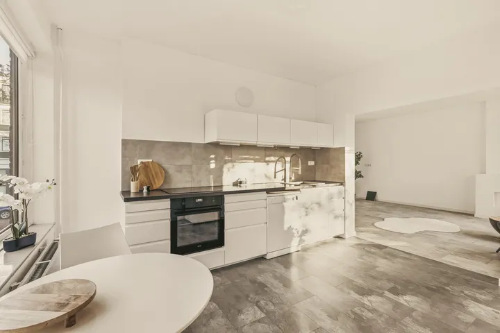 Appartement te koop: Zuid-Hollandstraat 122-1, Amsterdam