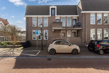 Appartement te koop: Zuiddijk 6, Taanschuurpolder Maassluis