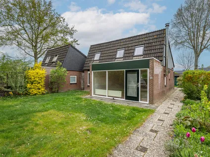 Vrijstaande woning te koop: Zuiddijk 61A53, Oude-Tonge haven Oude-Tonge