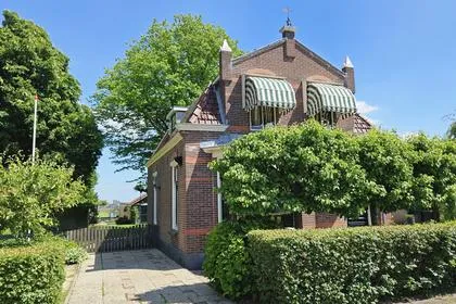 Vrijstaande woning te koop: Zuideinde 190, Westzaan Zuid Westzaan