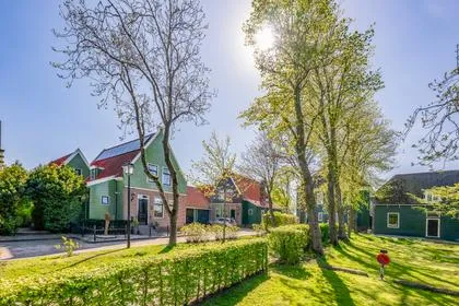 Vrijstaande woning te koop: Zuideinde 227, Westzaan Zuid Westzaan