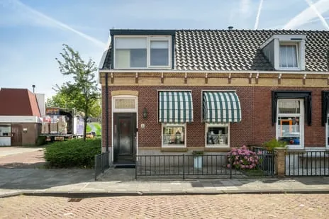 Twee-onder-één-kap te koop: Zuideinde 5, Naaldwijk Centrumgebied Naaldwijk