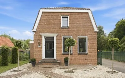 Vrijstaande woning te koop: Zuideinde 97, t Lint Landsmeer