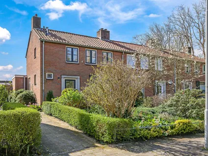 Hoekwoning te koop: Zuidelijke Parallelweg 234, Lombok Arnhem