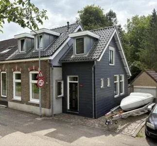 Twee-onder-één-kap te koop: Zuidendijk 357, Dordrecht