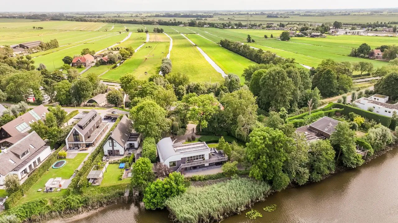 Vrijstaande woning te koop: Zuider IJsseldijk 12, Gouda