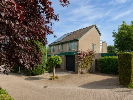 Twee-onder-één-kap te koop: Zuider IJsseldijk 30, Stolwijkersluis Oost Gouda