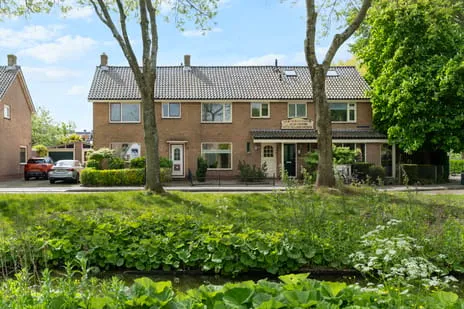 Tussenwoning te koop: Zuider Vijverlaan 10, Schagen-Centrum Schagen