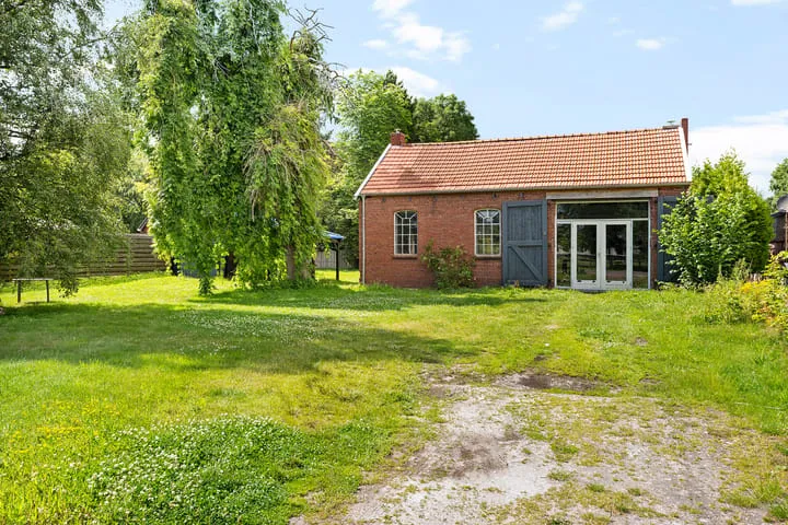 Detached house for sale: Zuiderdiep 514, Kavelingen Valthermond