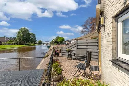 Apartment for sale: Zuiderkade 81, Emmeloord-Centrum-Tussen Gracht en Vaart Emmeloord
