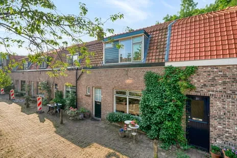 Tussenwoning te koop: Zuiderstraat 21, Koningshof Pijnacker