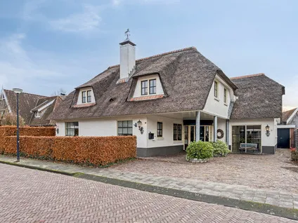 Appartement te koop: Zuiderstraat 24, Enter