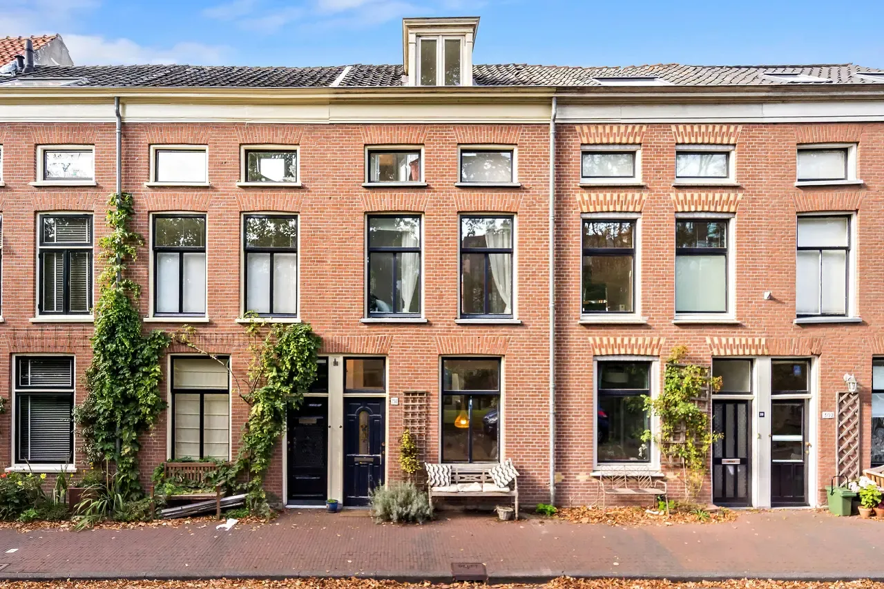 Tussenwoning te koop: Zuiderstraat 298, Delft
