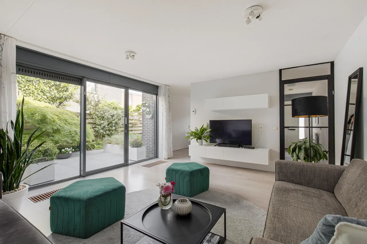 Hoekwoning te koop: Zuidertoren 11, Hoofddorp