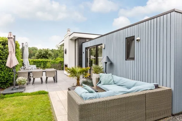 Vrijstaande woning te koop: Zuiderweg 2, Halfweg