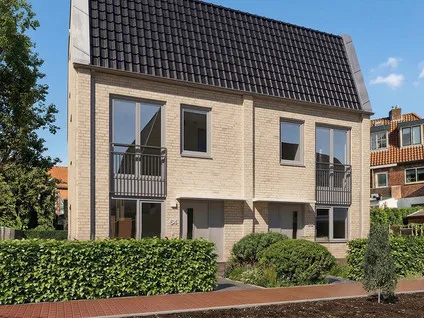 Tussenwoning te koop: Zuiderweg BNR. 65, Hilversum