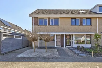 Hoekwoning te koop: Zuiderwoid 36, Lutjebroek