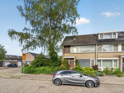 Tussenwoning te koop: Zuiderzeelaan 10, Woenselse Heide Eindhoven