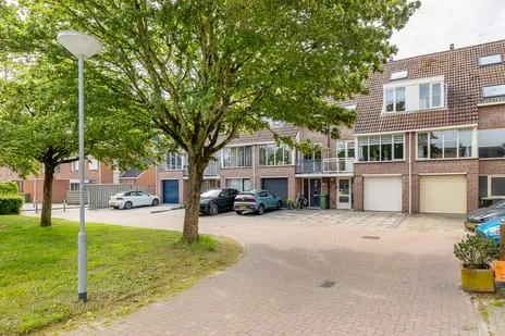 Tussenwoning te koop: Zuiderzeestraat 113, Zeewijksingel Oost-Souburg