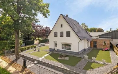 Vrijstaande woning te koop: Zuiderzeestraatweg 233, Broekdijk Oldebroek