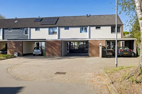 Tussenwoning te koop: Zuidlaarderbrink 298, Bargeres Emmen