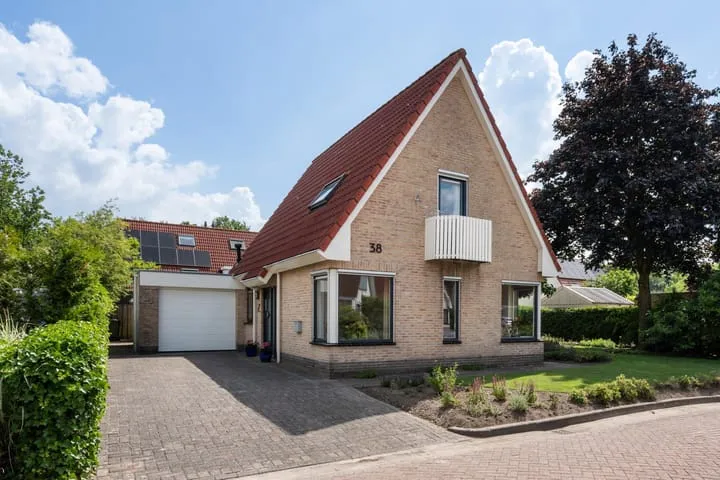 Vrijstaande woning te koop: Zuidmaad 38, Oosterwolde-Maden Oosterwolde (Fr)