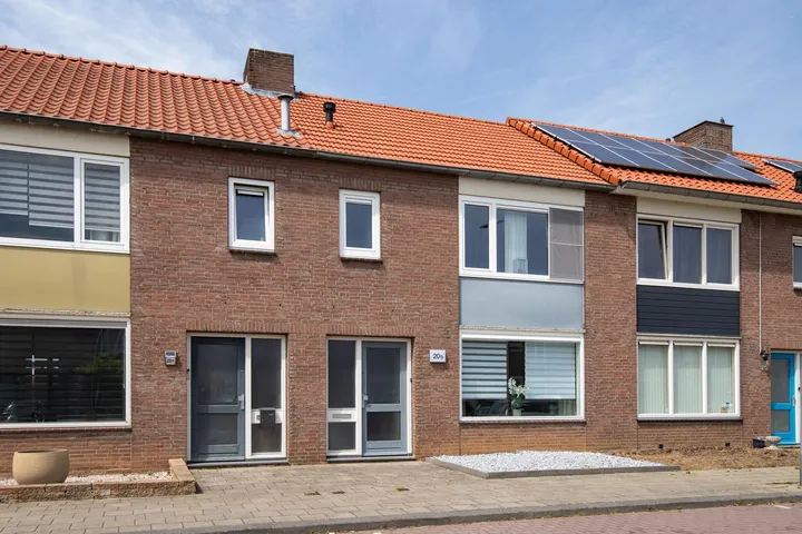 Tussenwoning te koop: Zuidsingel 20B, Maasbracht Maasbracht