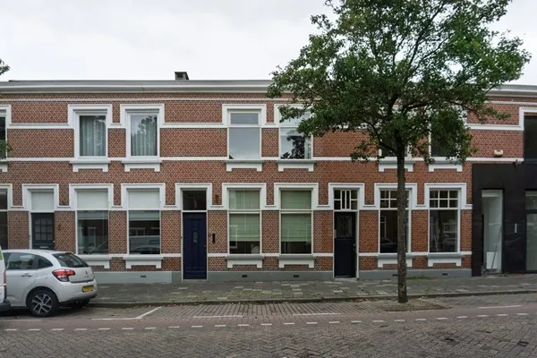 Tussenwoning te koop: Zuidsingel 6, Bergen Op Zoom