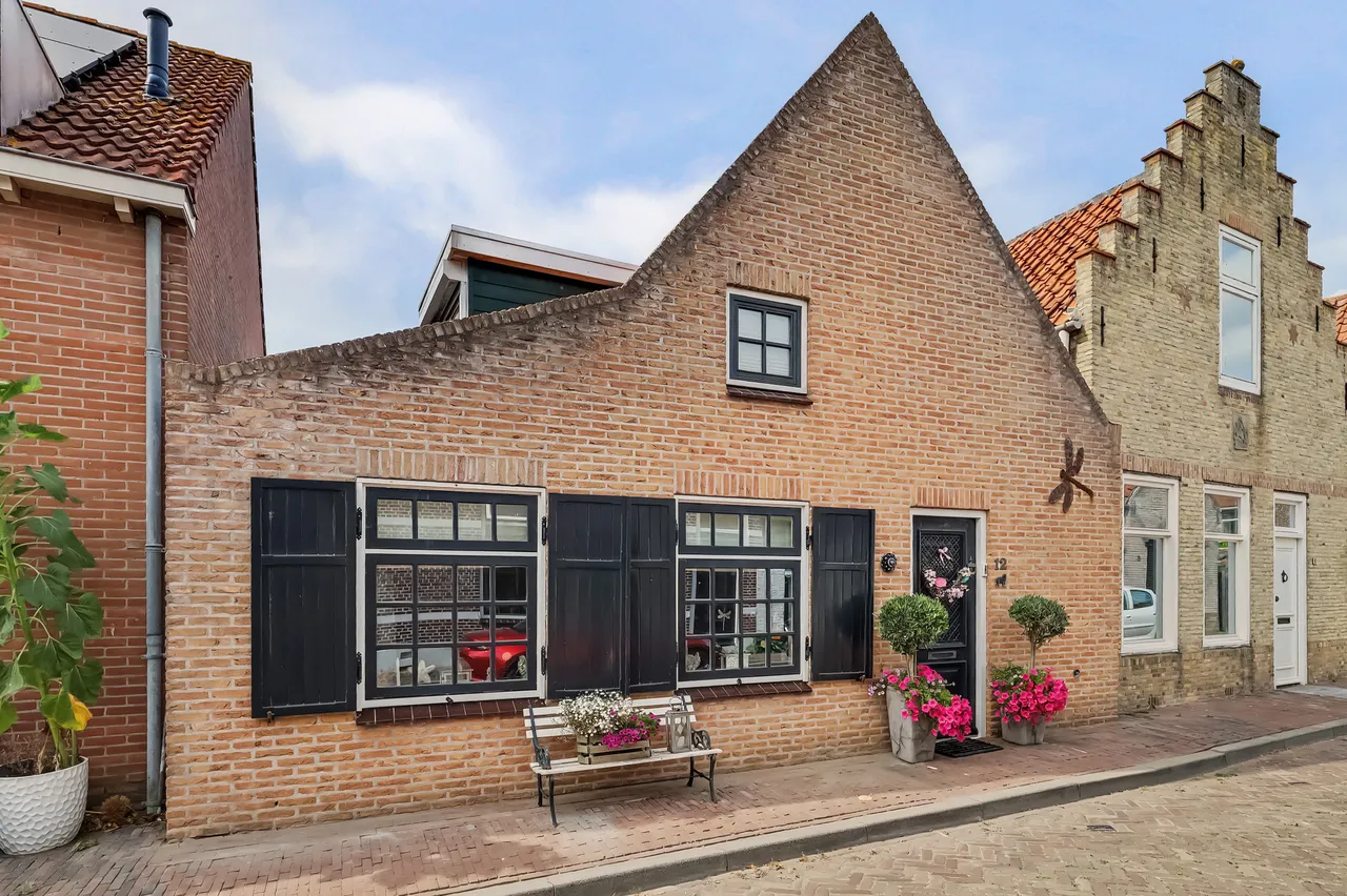 Tussenwoning te koop: Zuidstraat 12, Ouwerkerk