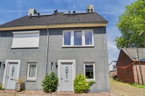 Twee-onder-één-kap te koop: Zuidwal 131, Geertruidenberg-Kom Geertruidenberg
