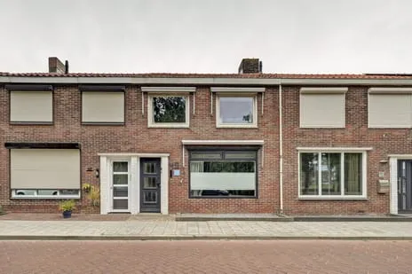 Tussenwoning te koop: Zuidwal 45, Steenbergen-Centrum Steenbergen (Nb)