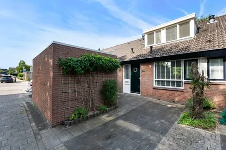 Tussenwoning te koop: Zuilenburg 148, Zuilenburg en omgeving Dordrecht