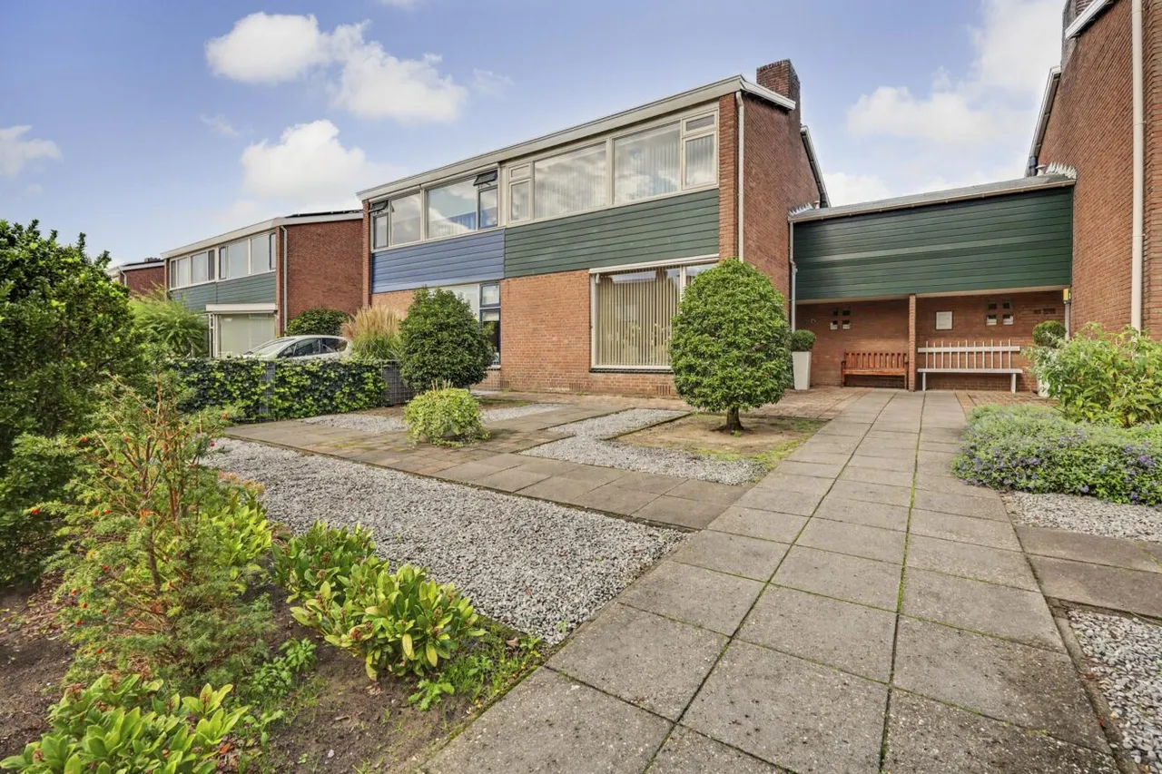 Tussenwoning te koop: Zuilenesstraat 18, Winterswijk