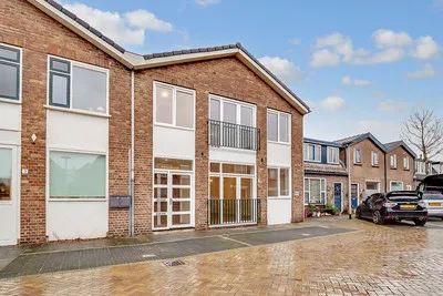 Appartement te koop: Zuilhofstraat 4, Vrouwenpolderbuurt Sassenheim