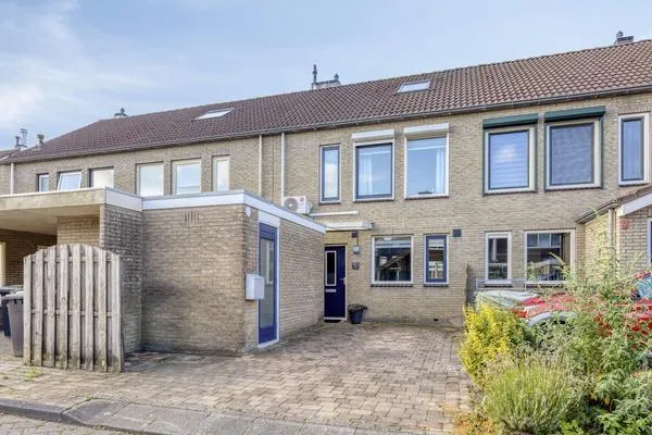 Tussenwoning te koop: Zuring 85, Klazienaveen-Noord Klazienaveen