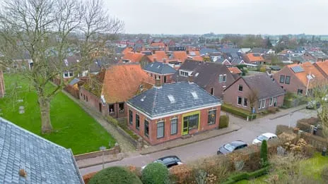 Vrijstaande woning te koop: Zuster A. Westerhofstraat 10, Leens Leens