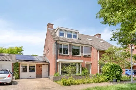 Terraced house for sale: Zuster Boerestraat 22, Kom Engelen 'S-Hertogenbosch