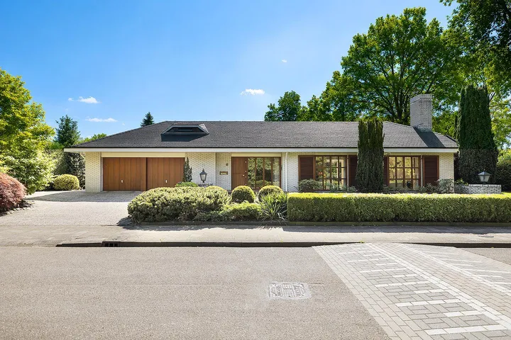 Vrijstaande woning te koop: Zuylenburg 3, Salamander Veenendaal