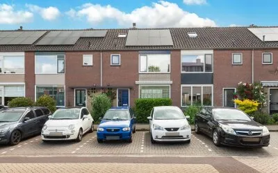 Tussenwoning te koop: Zwaanstraat 11, Bleskensgraaf-Dorp Bleskensgraaf Ca