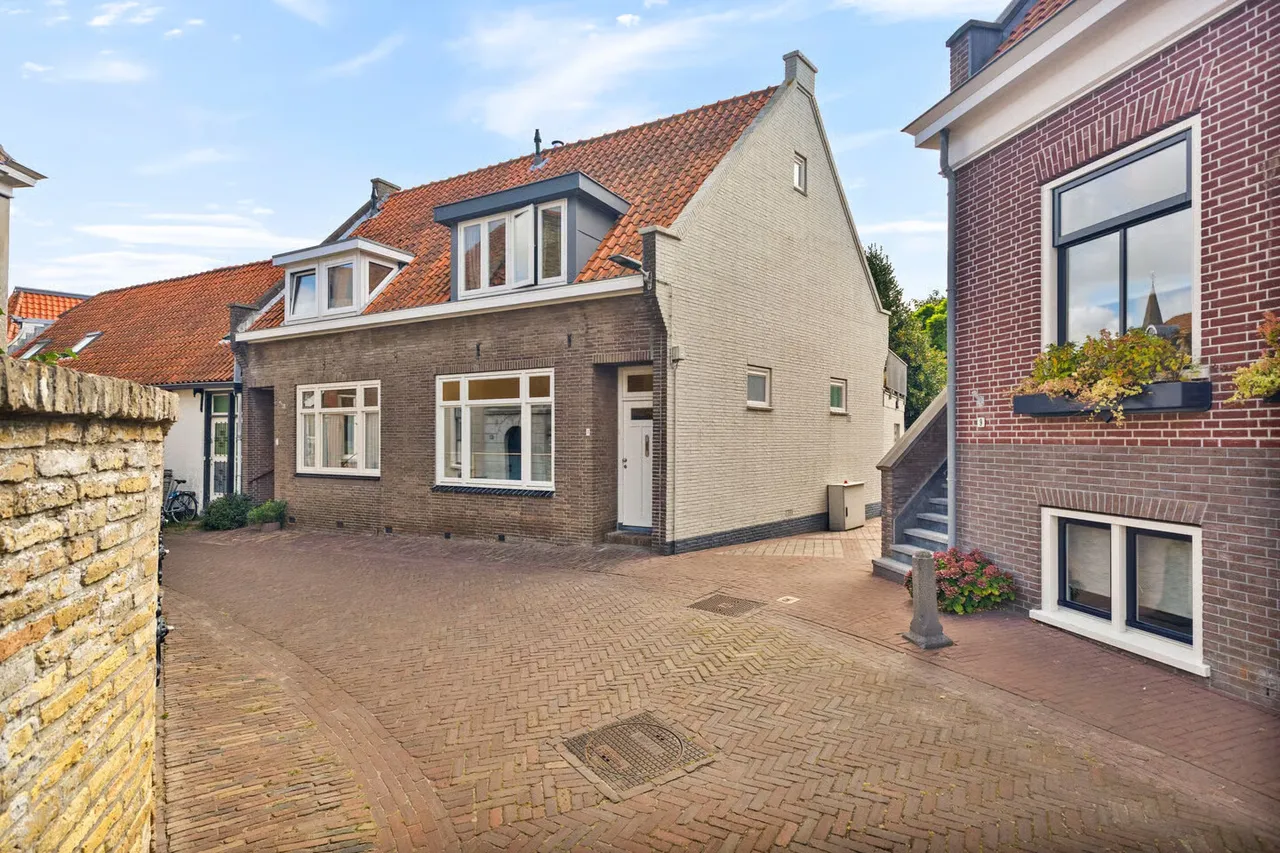 Hoekwoning te koop: Zwaanstraat 3, Den Burg