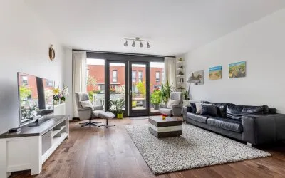 Terraced house for sale: Zwaardleliestraat 25, Schiebroek Rotterdam