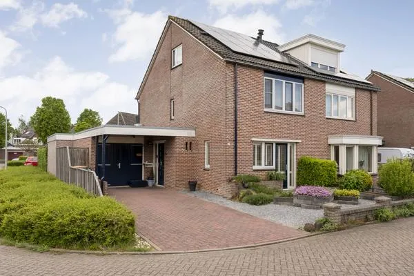 Twee-onder-één-kap te koop: Zwaluw 12, Het Raan Oost Raalte
