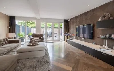 Hoekwoning te koop: Zwaluwlaan 111, Ooster Eng-Noord Bussum