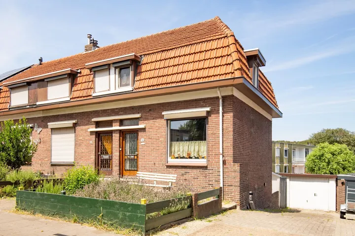 Hoekwoning te koop: Zwaluwstraat 16, Hopel Kerkrade