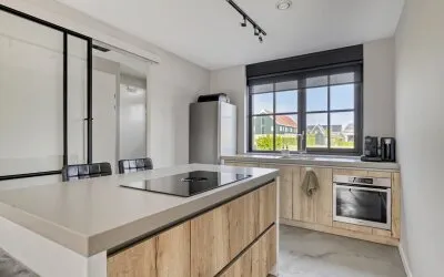 Tussenwoning te koop: Zwaluwstraat 17, Oosthuizen Oosthuizen
